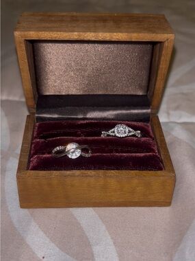 Vintage wooden jewelry box